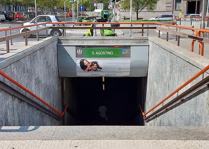 2 Via Fabio Mangone Lägenhet *