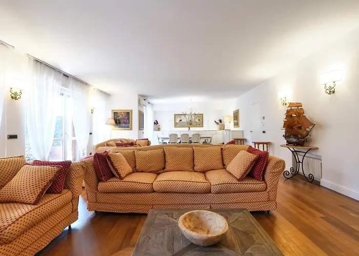 San Siro Stadium Luxury Apartman *