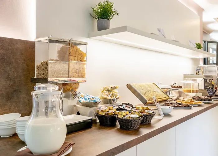 Acca Palace - Aa 호텔