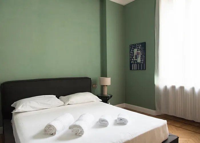 Youhosty - Farneti 1 * ミラノ