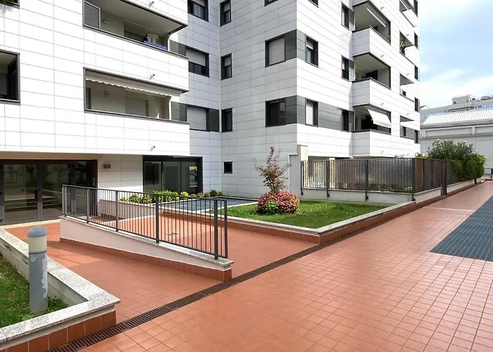 Sulla Metro 3 Gialla Maciachini Апартаменты Милан