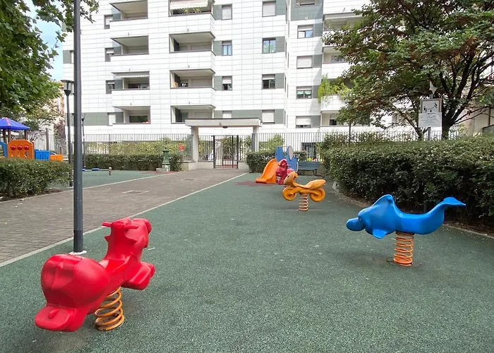 Sulla Metro 3 Gialla Maciachini * Милан