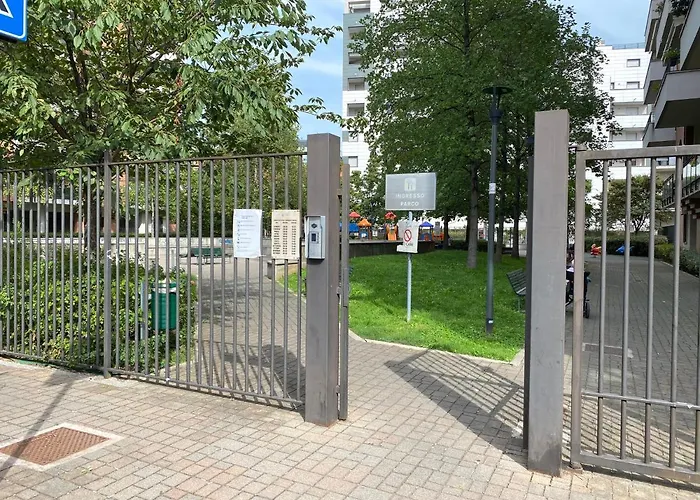 Sulla Metro 3 Gialla Maciachini Апартаменты