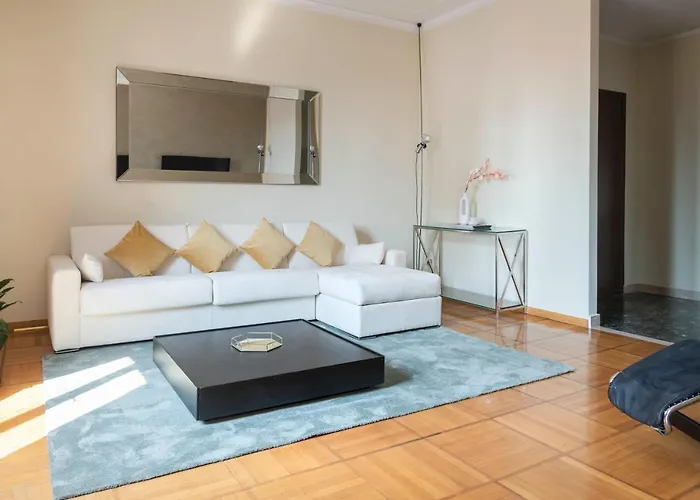 Heart San Sepolcro Duomo מילאנו