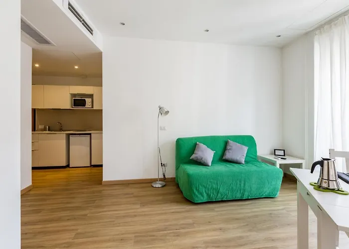 Guesthost - In The Heart Of Milano! Milán