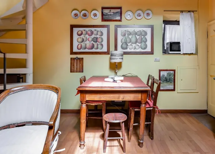 Brera Cosy Studio On 2 Levels! Апартаменты