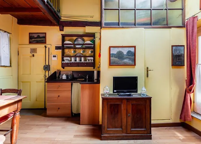 Brera Cosy Studio On 2 Levels! *