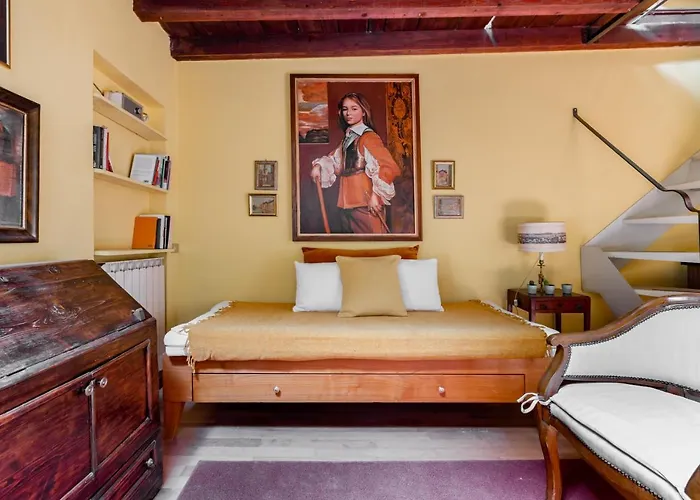 Brera Cosy Studio On 2 Levels! Милан