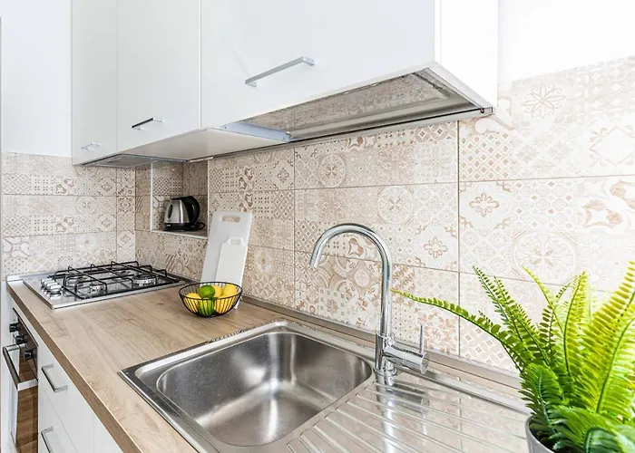 Joivy Adorable Flat With Balcony דירה *