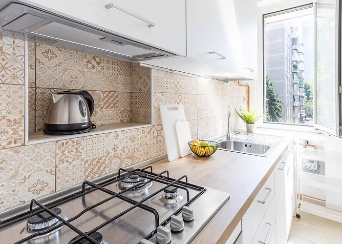 Joivy Adorable Flat With Balcony דירה