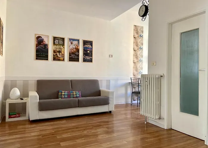 Spacious Near Centrale-loreto-duomo