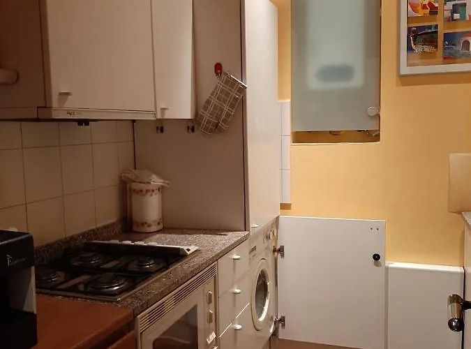 App Elegante Con Terrazzo Zona Centrale X 4 Persone * Milánó