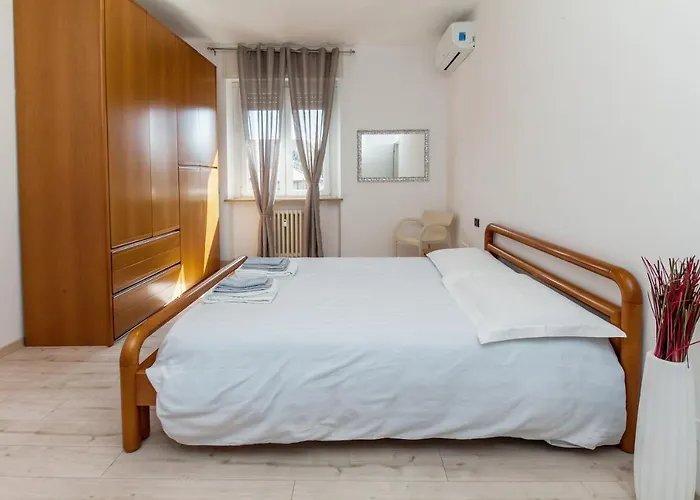 Bicocca Modern Flat *