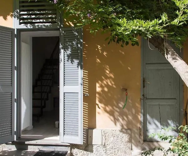 Youhosty - Pavia 7 Апартаменты *