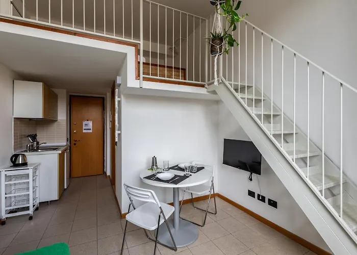 Guesthost - Apts Milano-corso Magenta Lejlighed *