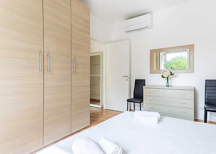 Joivy Adorable Flat With Balcony דירה *