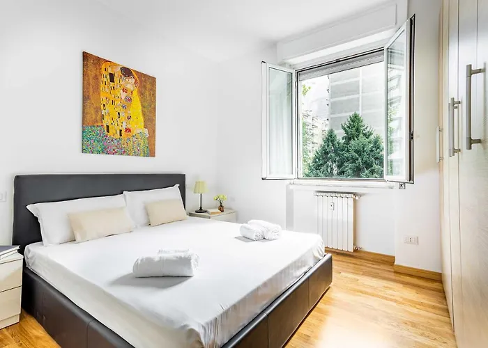 Joivy Adorable Flat With Balcony *