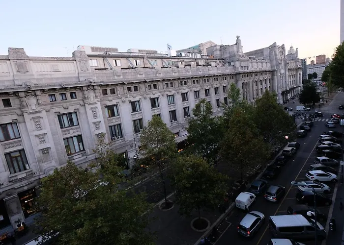 Midway Отель 3*