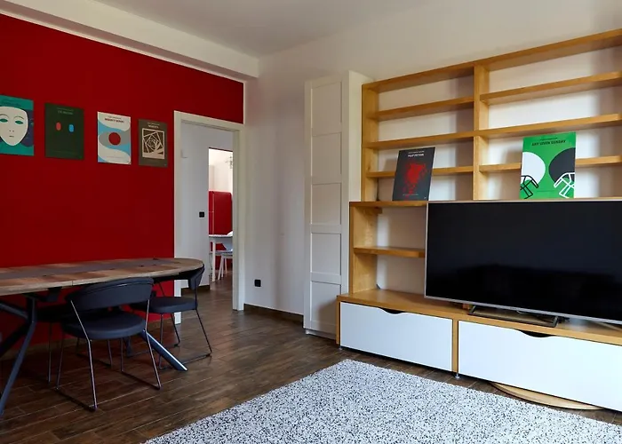 Apartman Luvi - Villoresi 28 *