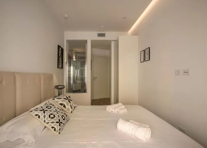 Chic Luxury Apartments-hosted By Sweetstay شقة ميلان