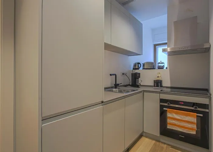 Chic Luxury Apartments-hosted By Sweetstay ميلان