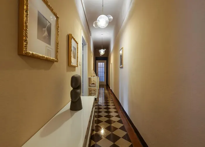 House Of Frames * Mediolan