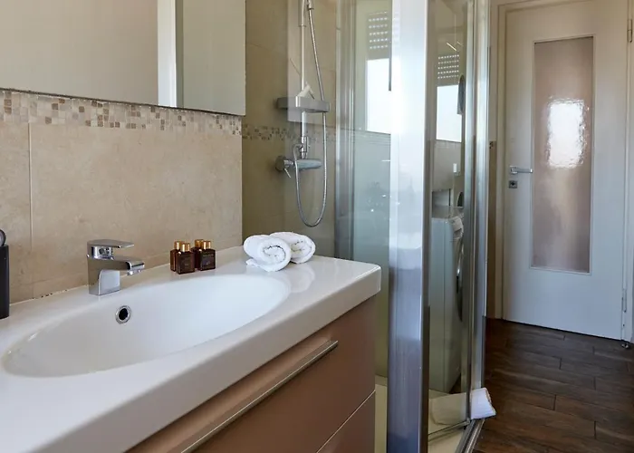 Luvi - Villoresi 28 * Milánó