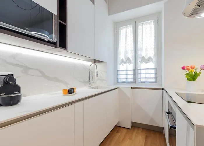 Design Premium In Center - Homeunity * Milán