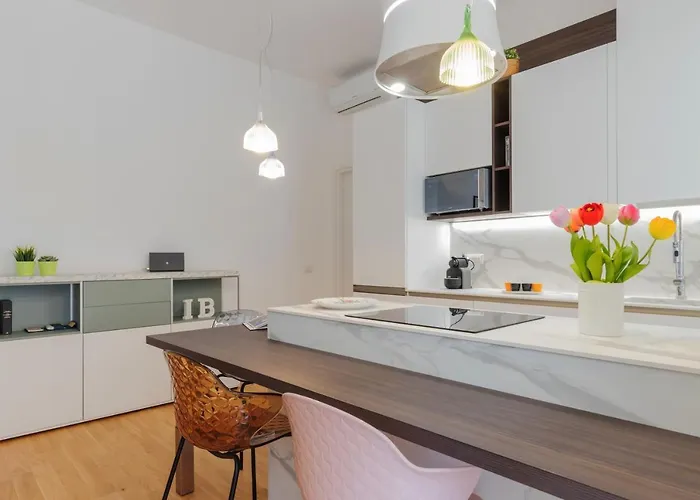 Appartement Design Premium In Center - Homeunity *