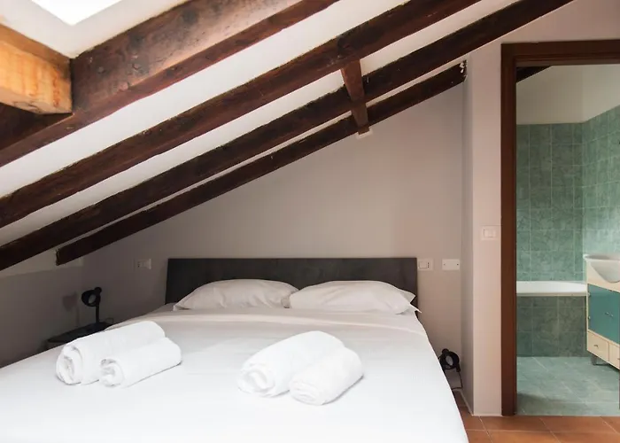 Youhosty - Venini 59 ميلان