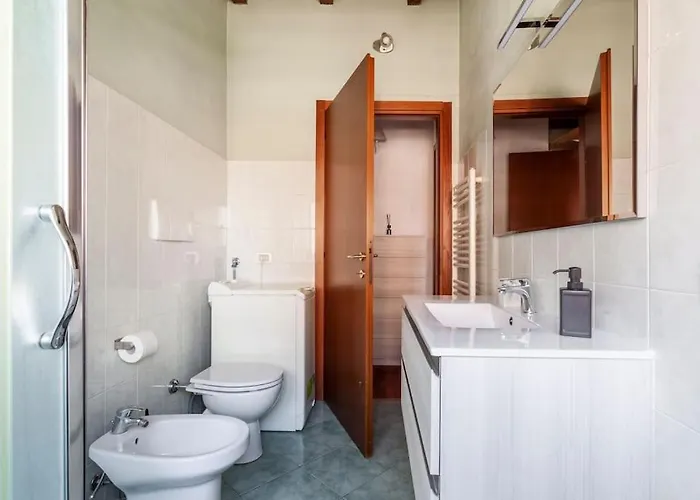 Civico288-romantic Attic Near Ieo-bocconi-f Prada Lägenhet