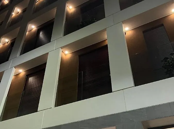 Number House - Number 9 米兰