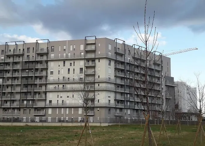 Skyline Fiera Apartment Milan