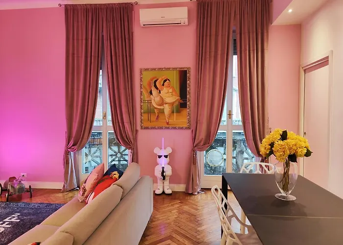 Designed Pop 2 Bedrooms, 2 Baths In Center - Wifi, Ac, Steps From Subway M1 And M2, Station And Airport Connected Apartment