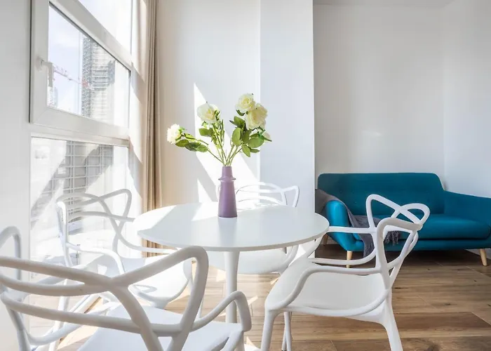 Hostmate - - Pirelli 30 - Porta Nuova *