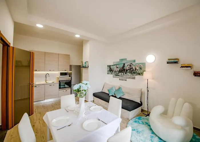 ! Tiffany ! Cinema - Metro 5 Min - 70mq Mailand