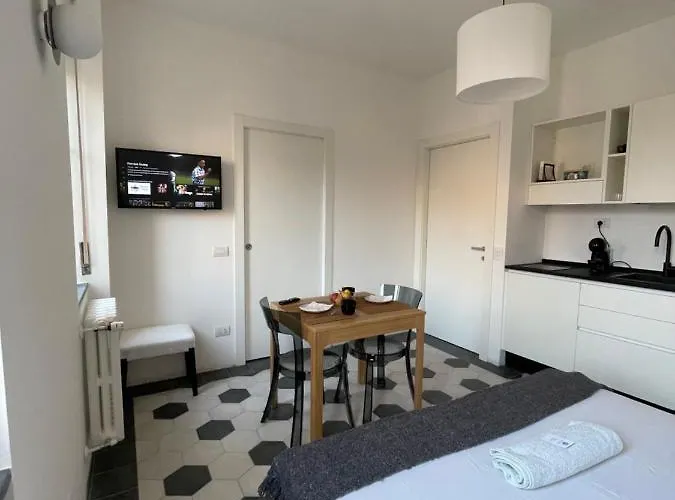 La Marina Di - Pier Lombardo