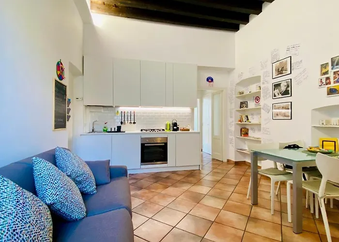Sweet Navigli S1 Apartment *
