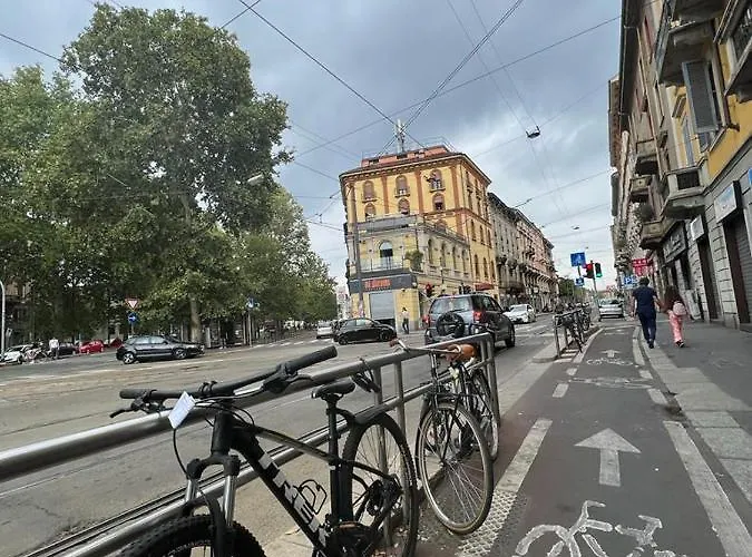 Kibilu - Piazzale Baiamonti - Brera - Centro Citta - Isola *