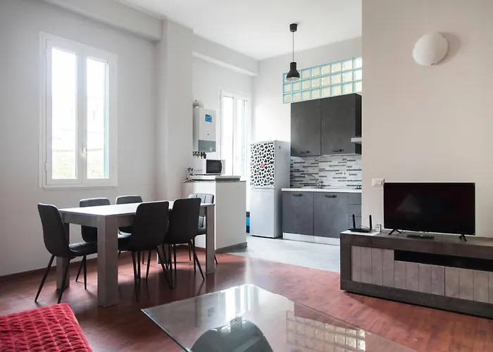 Youhosty - Venini 59 ميلان