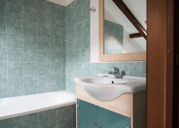 Youhosty - Venini 59 ميلان