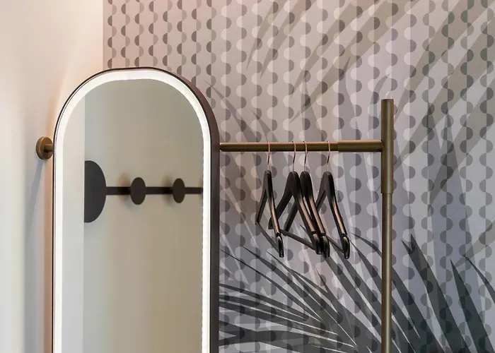 מלון Boutique Martini 17