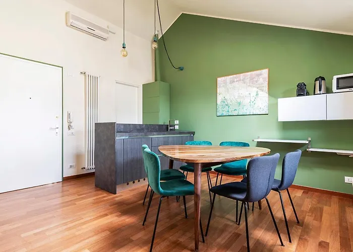 Easyhomes Duomo View Apartament *