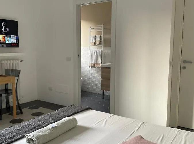 La Marina Di - Pier Lombardo