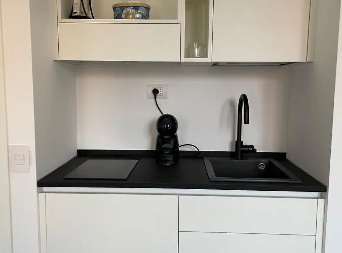 La Marina Di - Pier Lombardo Milan