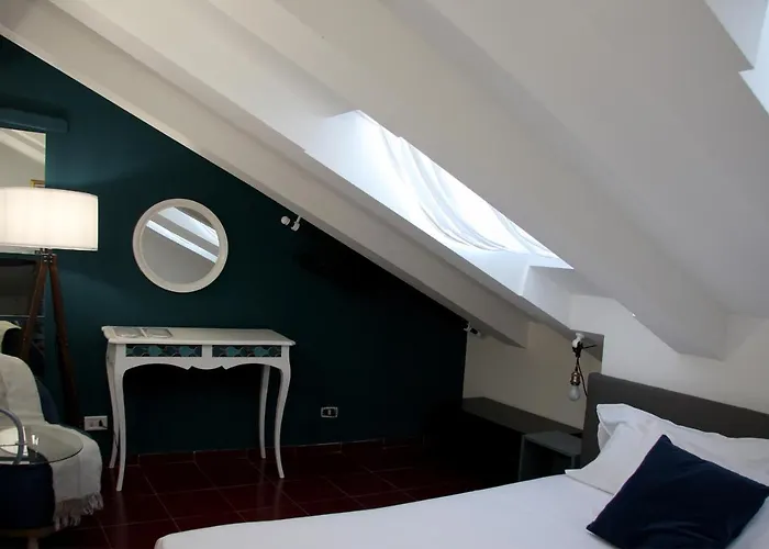 Mercanti Attic Version Milano