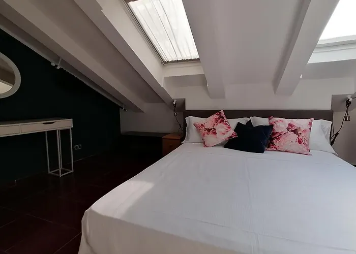 Mercanti Attic Version דירה *