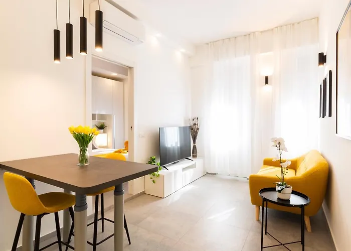 Biancospini 13 - Flower District *