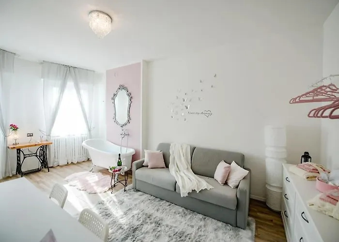 ⁂ Barocco ⁂ Biliardo - Ping Pong - Vasca - Wifi