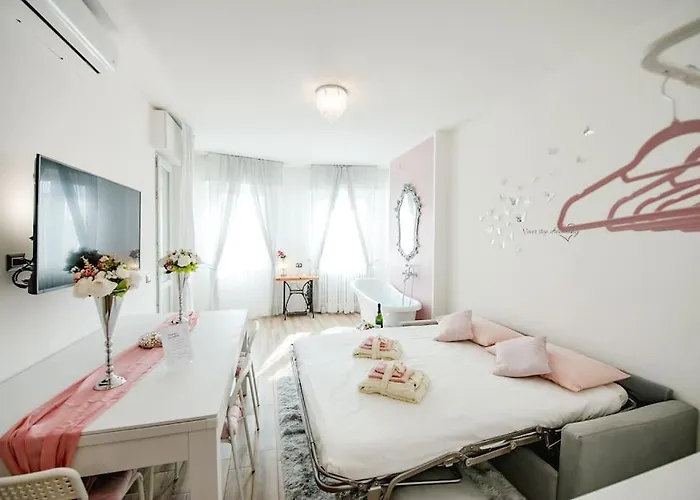 ⁂ Barocco ⁂ Biliardo - Ping Pong - Vasca - Wifi Appartement